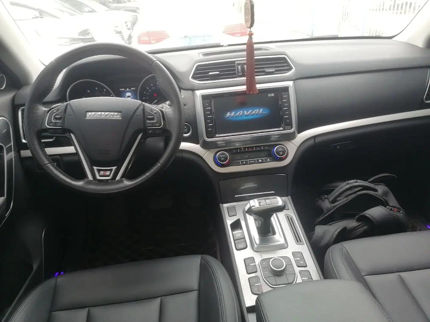 Haval H6 Coupe 2017 Red-Label 2.0T Automatic Two-Wheel Drive Elite Model — миниатюра 12