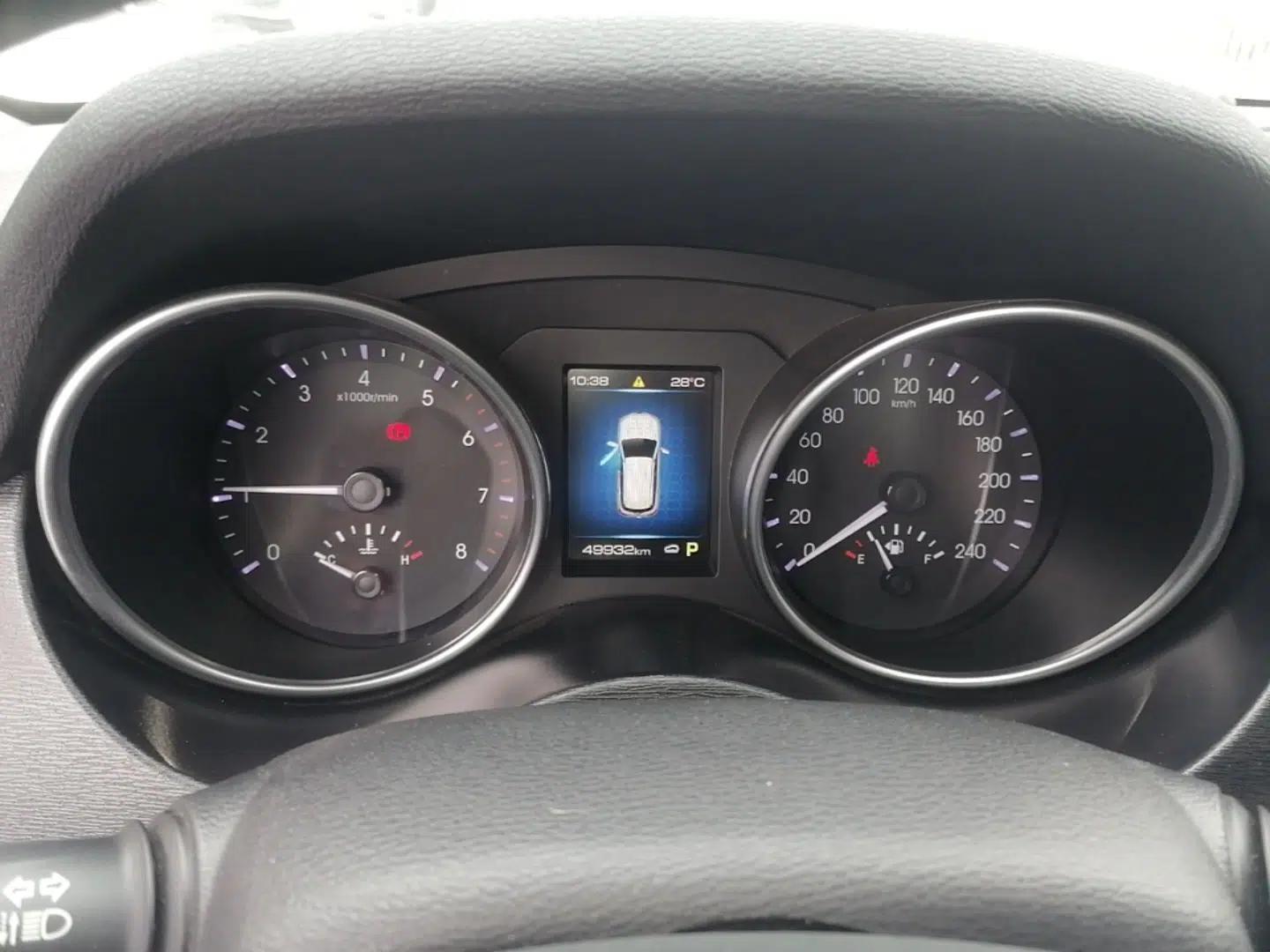 Haval H6 Coupe 2017 Red-Label 2.0T Automatic Two-Wheel Drive Elite Model — миниатюра 14