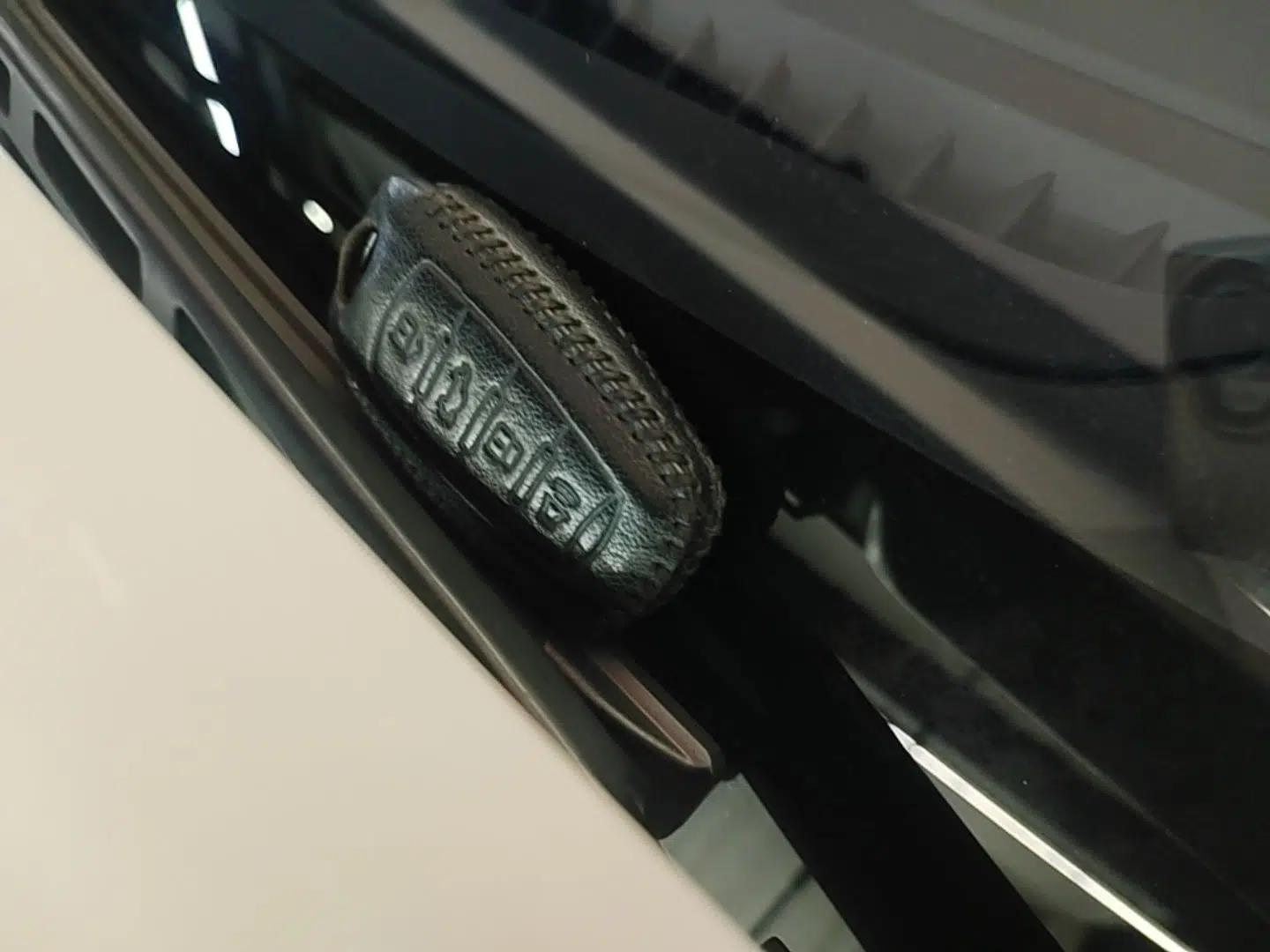 Haval H6 Coupe 2020 SmartConnect Edition 1.5T Automatic Two-Wheel Drive Luxury SmartConnect Model — миниатюра 12