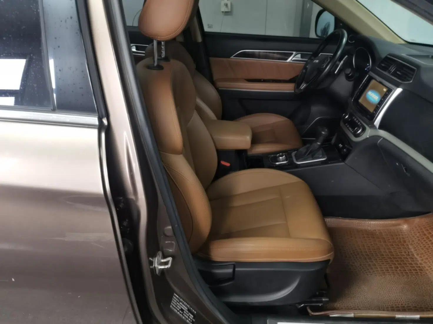 Haval H6 Coupe 2016 Blue Label 1.5T Automatic Two-Wheel Drive Urban Model — миниатюра 23