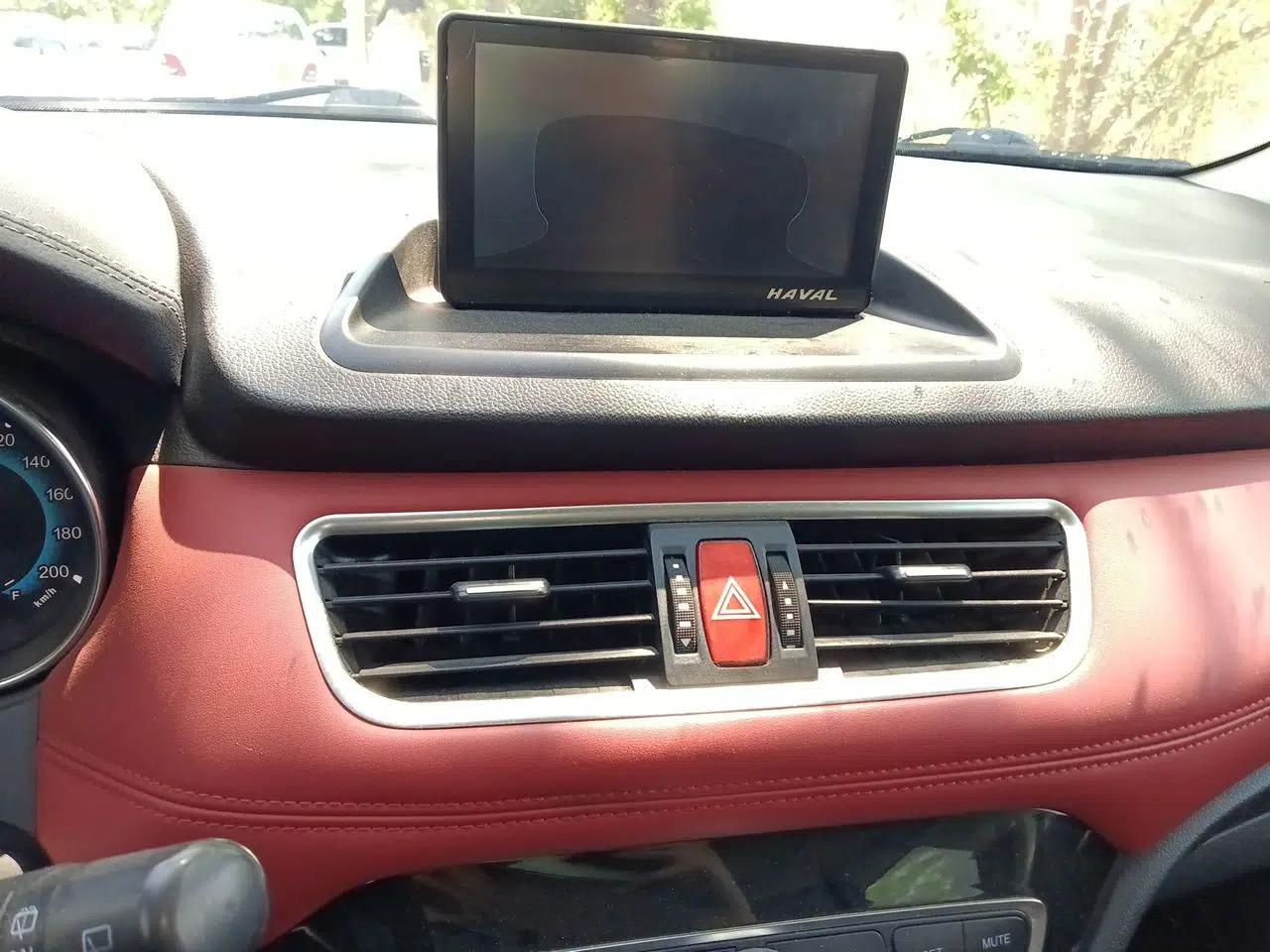 Haval H1 2015 1.5L AMT Luxury Model — миниатюра 12