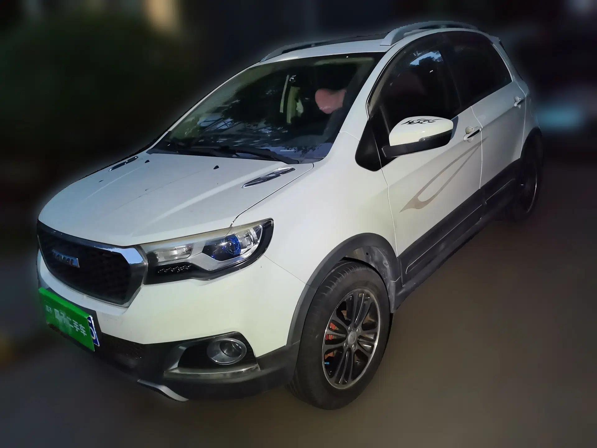 Haval H1 2016 Revised Version Blue Badge 1.5L AMT Luxury Edition — миниатюра 1