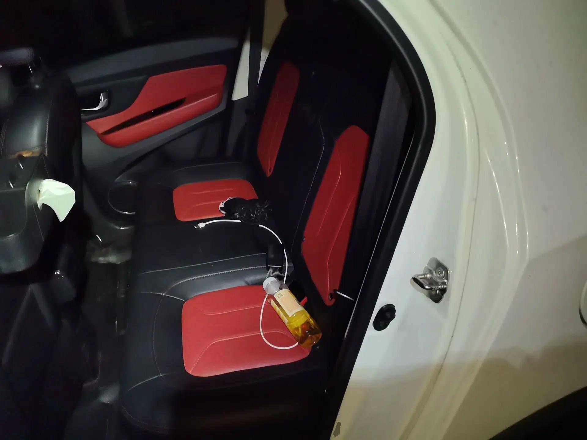 Haval H1 2016 Revised Version Blue Badge 1.5L AMT Luxury Edition — миниатюра 18
