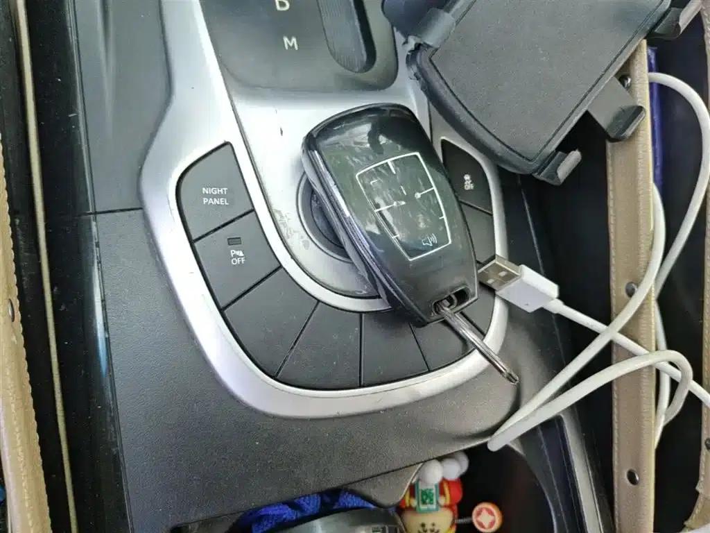 2013 Senova D70 2.0T Elite Edition — миниатюра 15