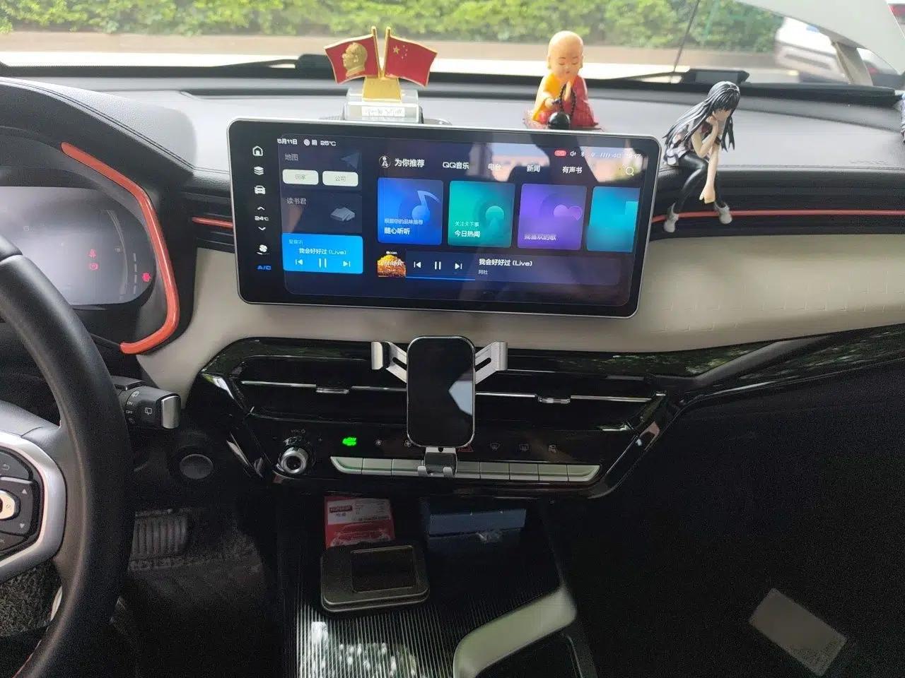 Haval LHERY 2021 High-Performance Version 1.5T Golden Rabbit — миниатюра 12
