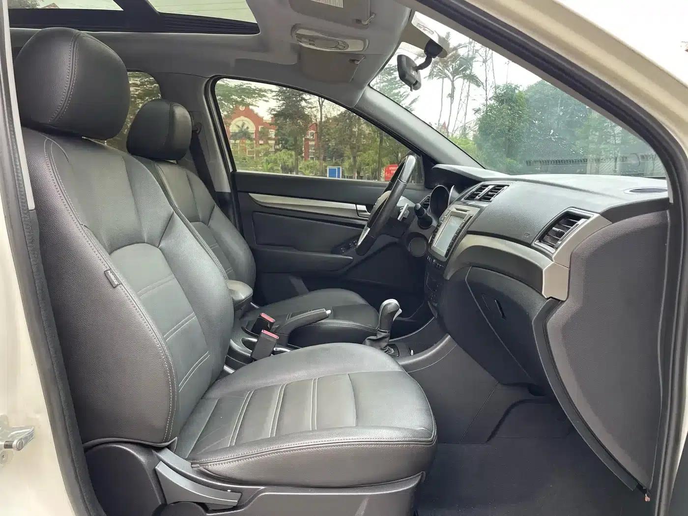 2015 Senova X65 2.0T Automatic Elite — миниатюра 11