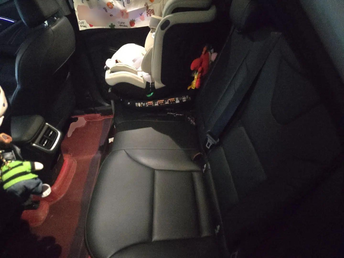 Haval Fierce Dragon Max 2023 1.5L Hi4 105 Four-Wheel Drive Navigation Edition — миниатюра 14