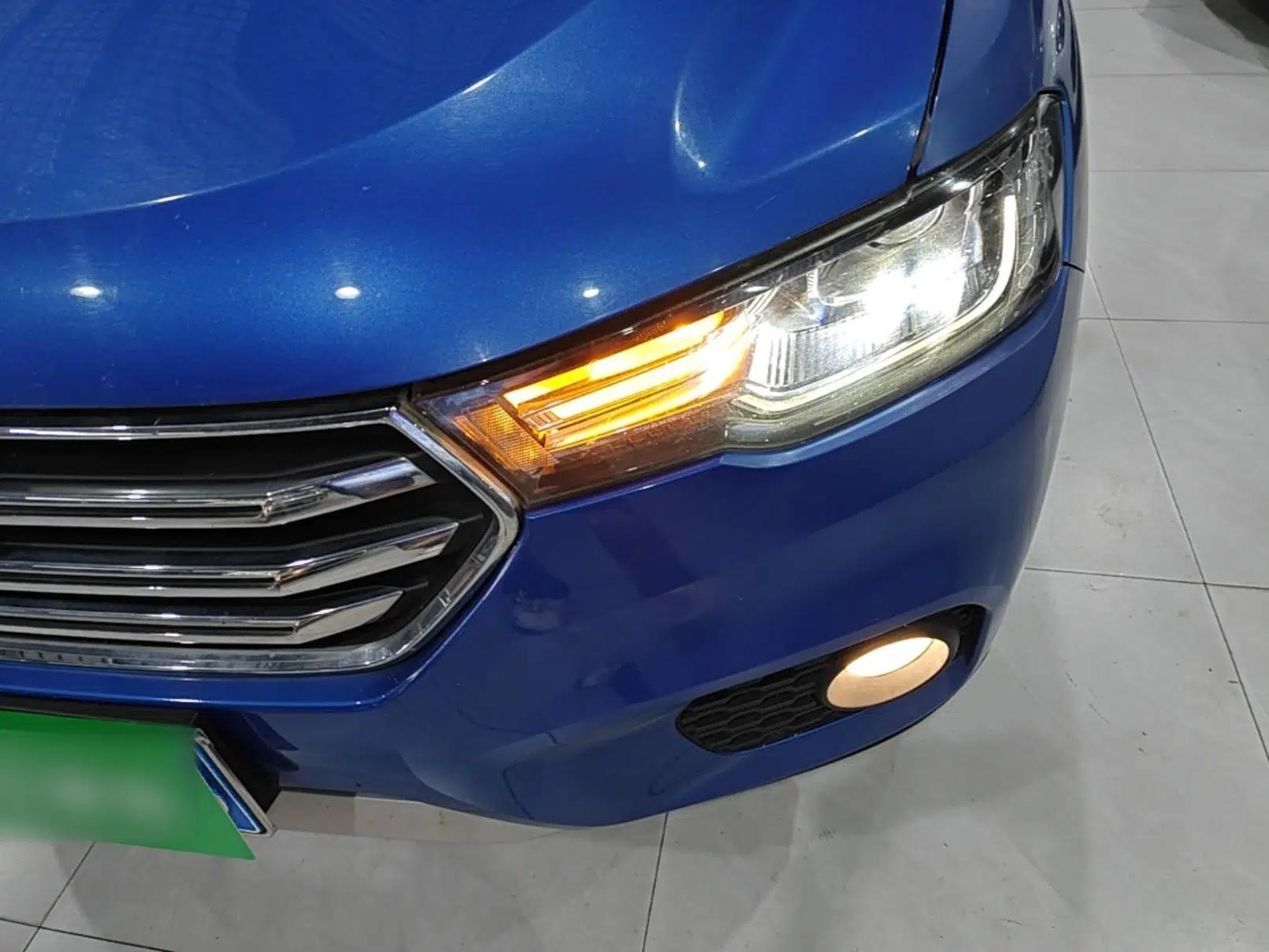 Haval H2s 2017 Blue Label 1.5T Dual-Clutch Elite Model — миниатюра 9