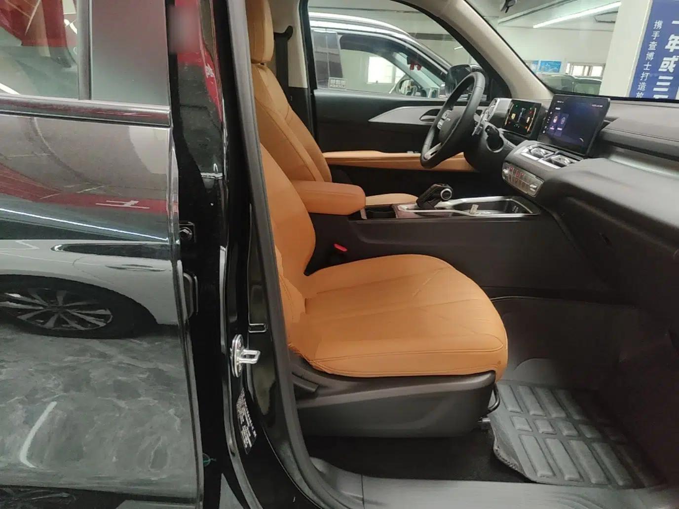 Haval H5 2025 2.0T Automatic All-Wheel Drive Navigation Version Diesel — миниатюра 23