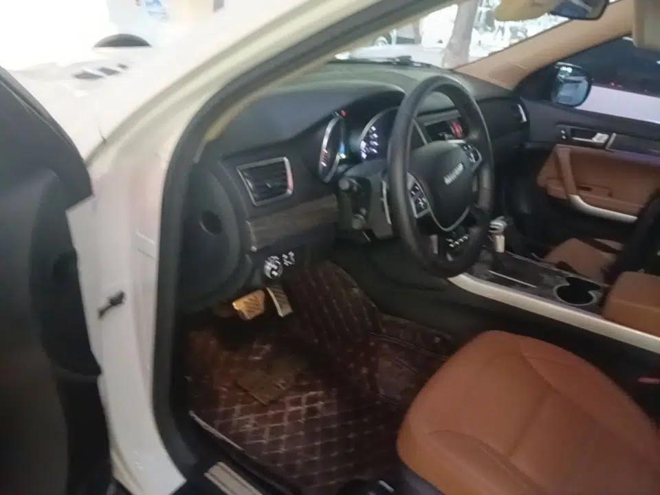 Haval H8 2015 2.0T Two-Wheel Drive Comfort Version — миниатюра 19