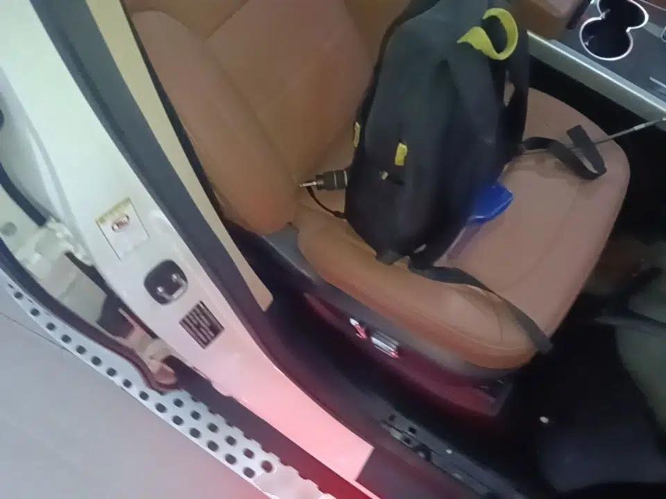 Haval H8 2015 2.0T Two-Wheel Drive Comfort Version — миниатюра 23