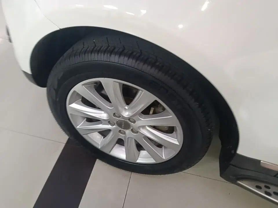 Haval H8 2015 2.0T Two-Wheel Drive Comfort Version — миниатюра 8