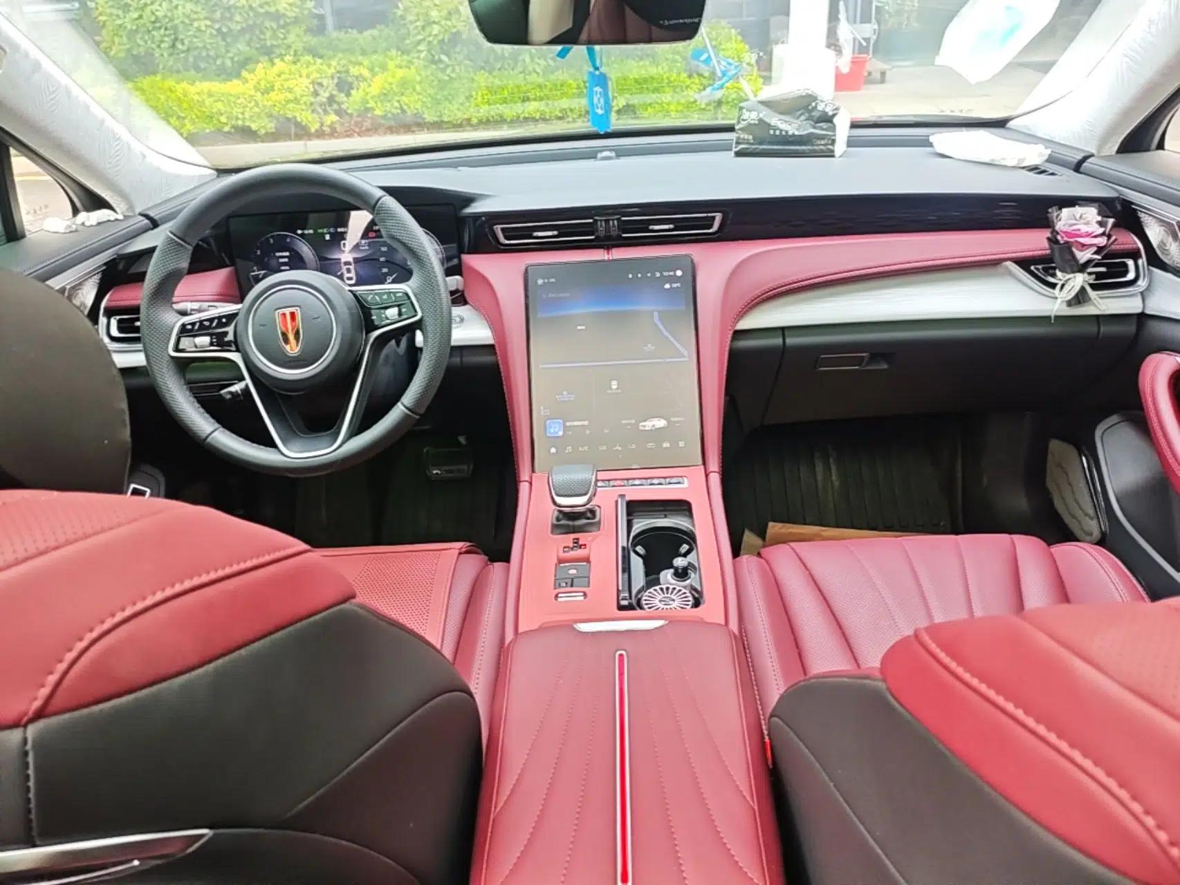 Hongqi H5 2025 2.0T Automatic Flag Edition – 500 000 Units Commemorative Version — миниатюра 12