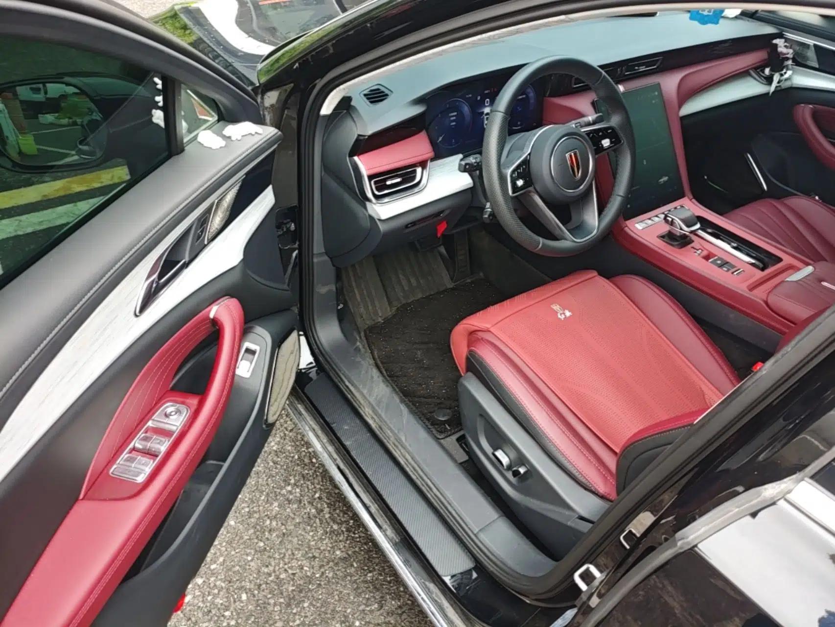 Hongqi H5 2025 2.0T Automatic Flag Edition – 500 000 Units Commemorative Version — миниатюра 18