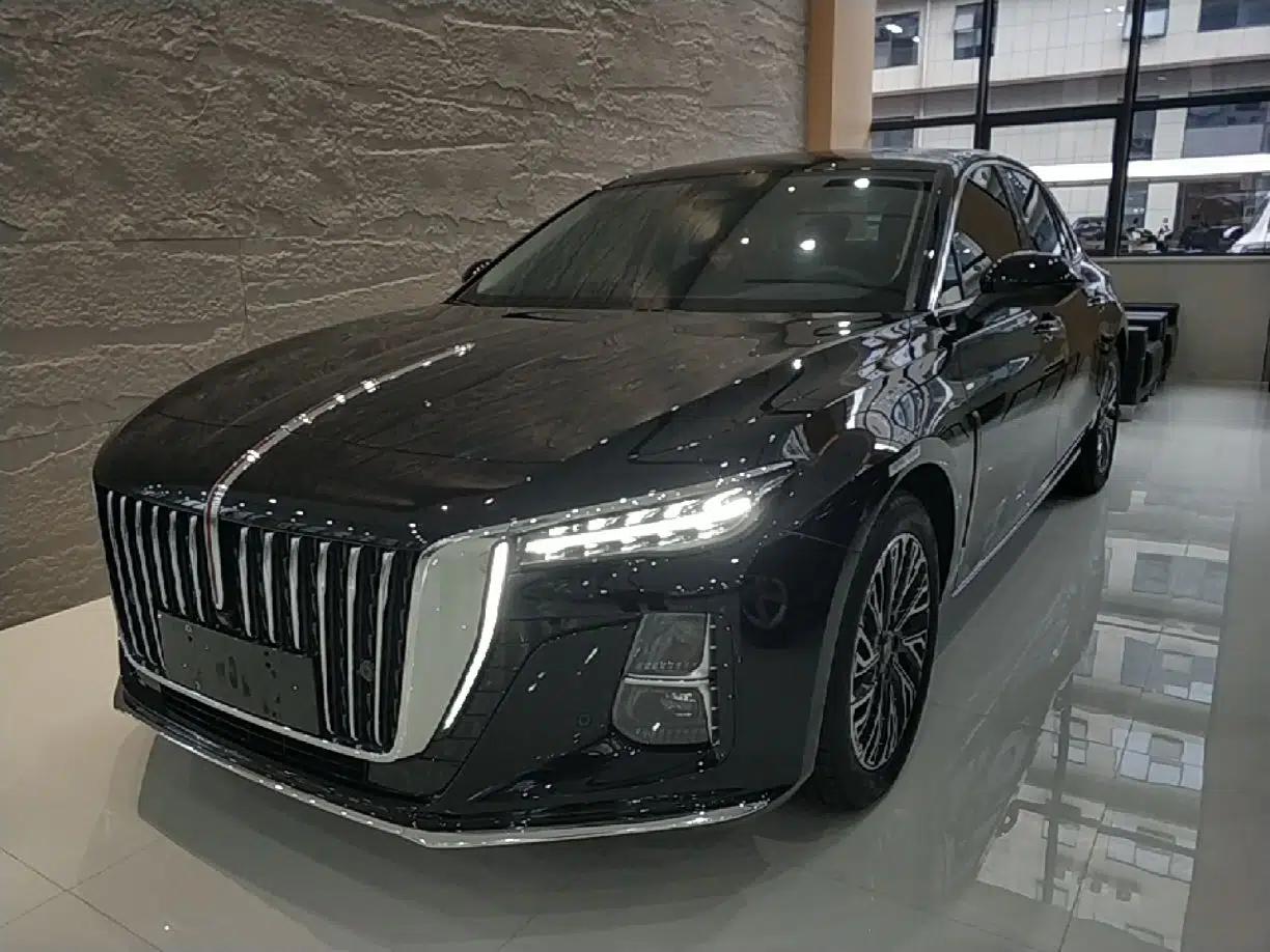 Hongqi H5 2025 2.0T Automatic Flag Edition – 500 000 Units Commemorative Version — миниатюра 1