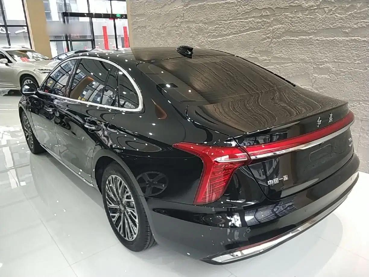 Hongqi H5 2025 2.0T Automatic Flag Edition – 500 000 Units Commemorative Version — миниатюра 7
