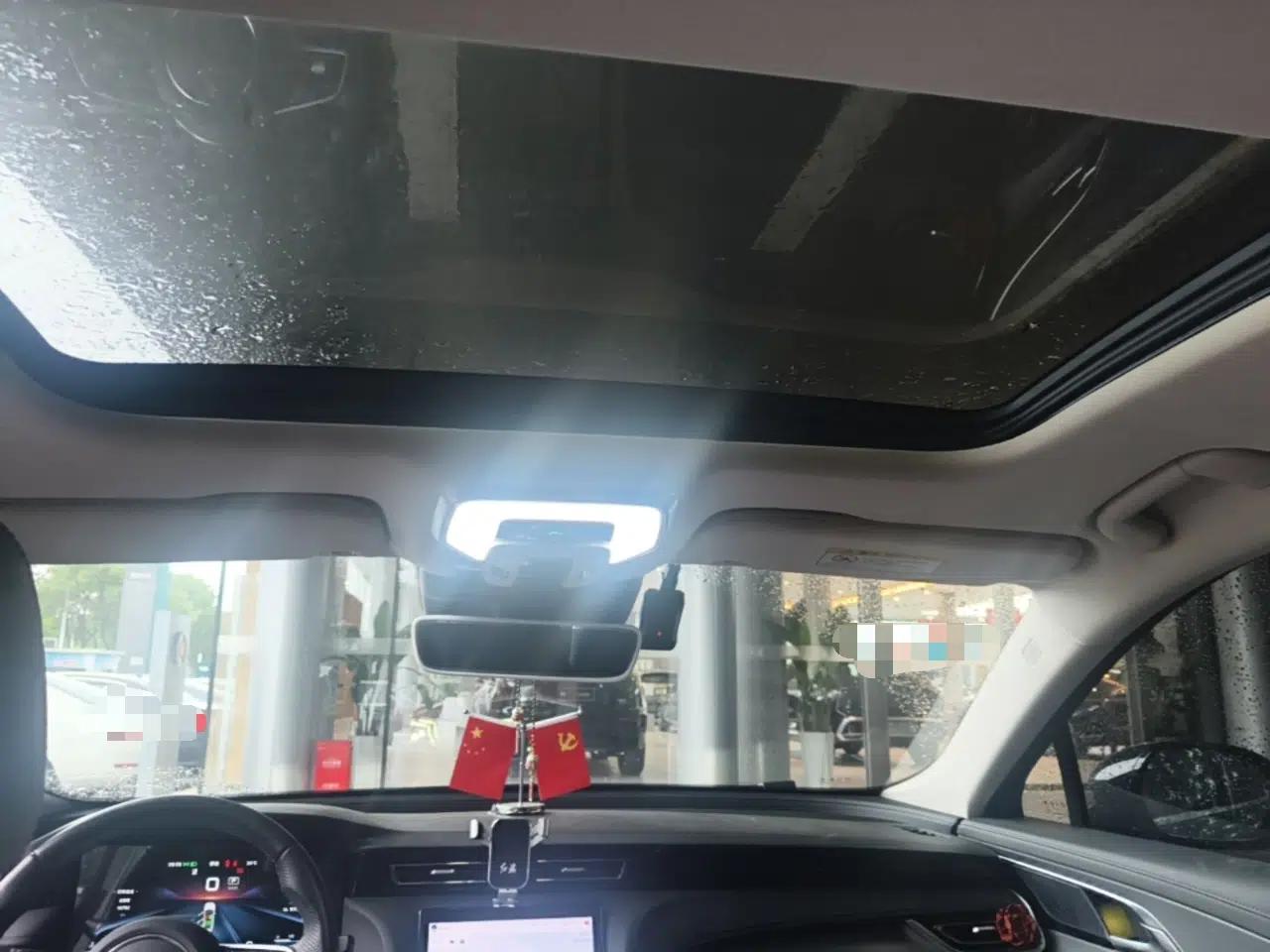 Hongqi H5 2023 2.0T Automatic Smart Connect Flagship Edition — миниатюра 21
