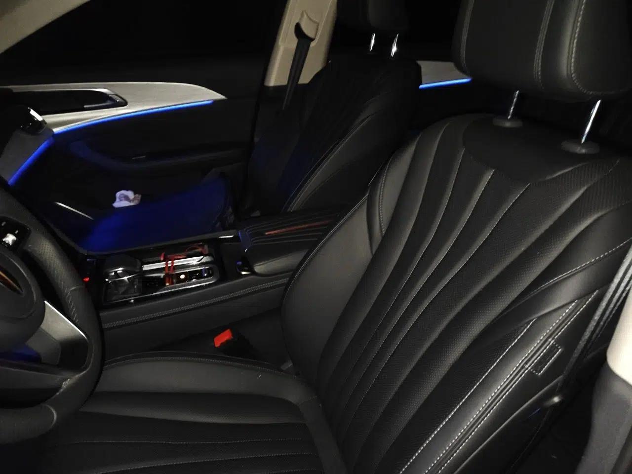 Hongqi H5 2025 2.0T Automatic Flag Edition – 500 000 Units Commemorative Version — миниатюра 16