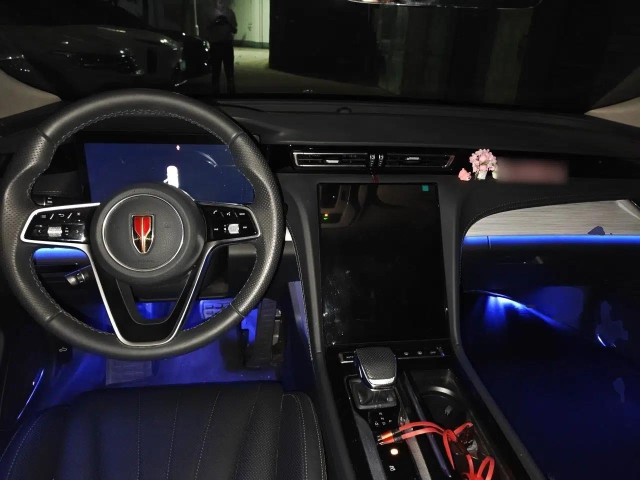 Hongqi H5 2025 2.0T Automatic Flag Edition – 500 000 Units Commemorative Version — миниатюра 10