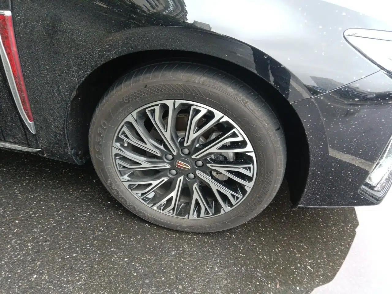 Hongqi H5 2024 2.0T Automatic Smart Connect Flagship Edition — миниатюра 8