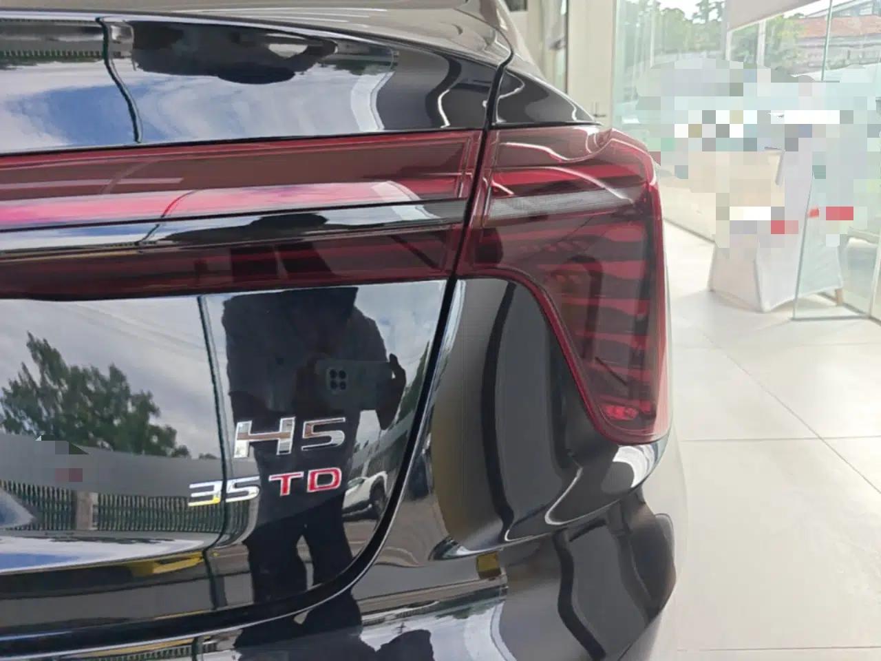 Hongqi H5 2025 1.5T DCT Xuan Ying Edition — миниатюра 7
