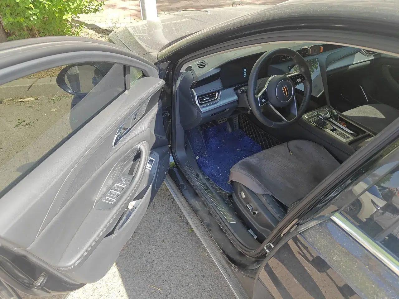 Hongqi H5 2023 2.0T Automatic Smart Connect Flagship Edition — миниатюра 19