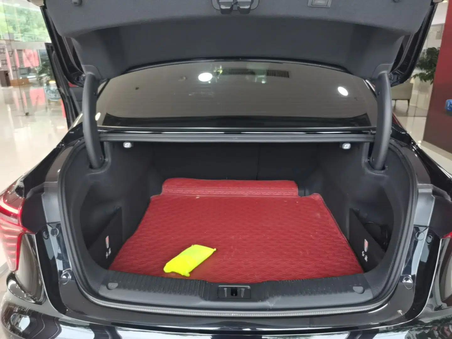 Hongqi H5 2025 2.0T Automatic Xuan Ying Edition — миниатюра 22