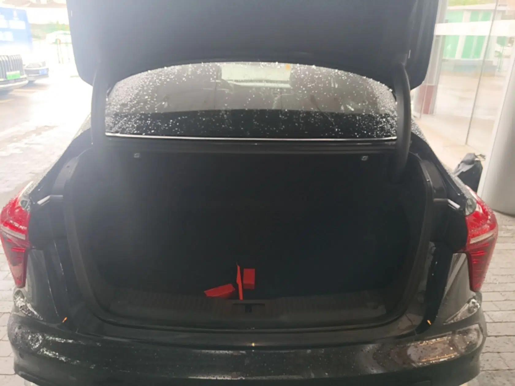 Hongqi H5 2024 2.0T Automatic Smart Connect Flagship Edition — миниатюра 22