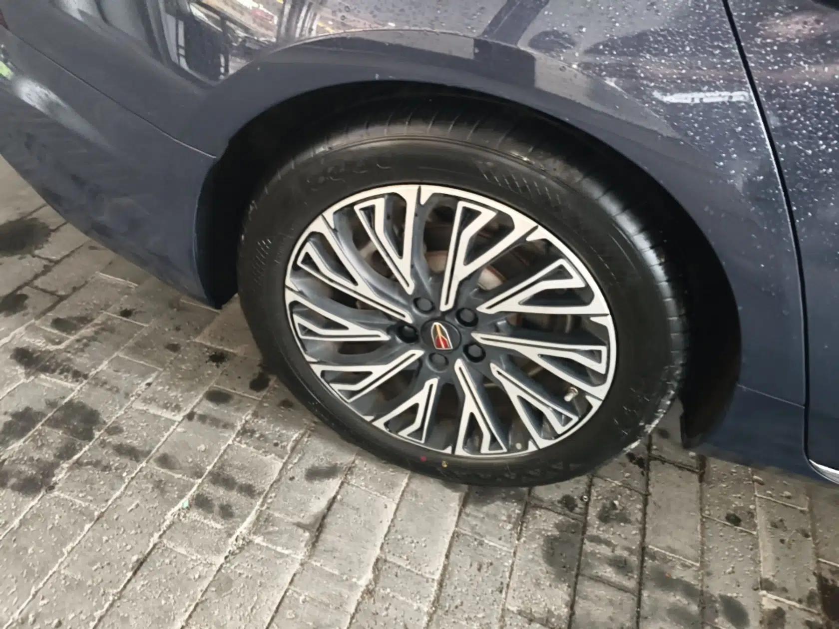 Hongqi H5 2024 2.0T Automatic Smart Connect Flagship Edition — миниатюра 10
