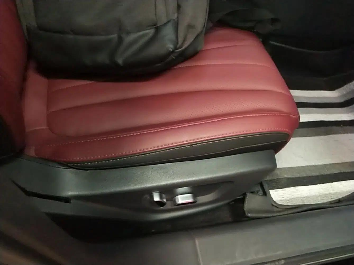 Hongqi H5 2024 1.5T DCT Smart Connect Flagship Edition — миниатюра 23