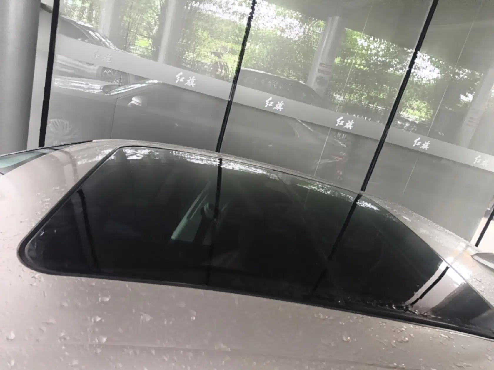 Hongqi H5 2023 2.0T Automatic Smart Connect Flagship Edition — миниатюра 11