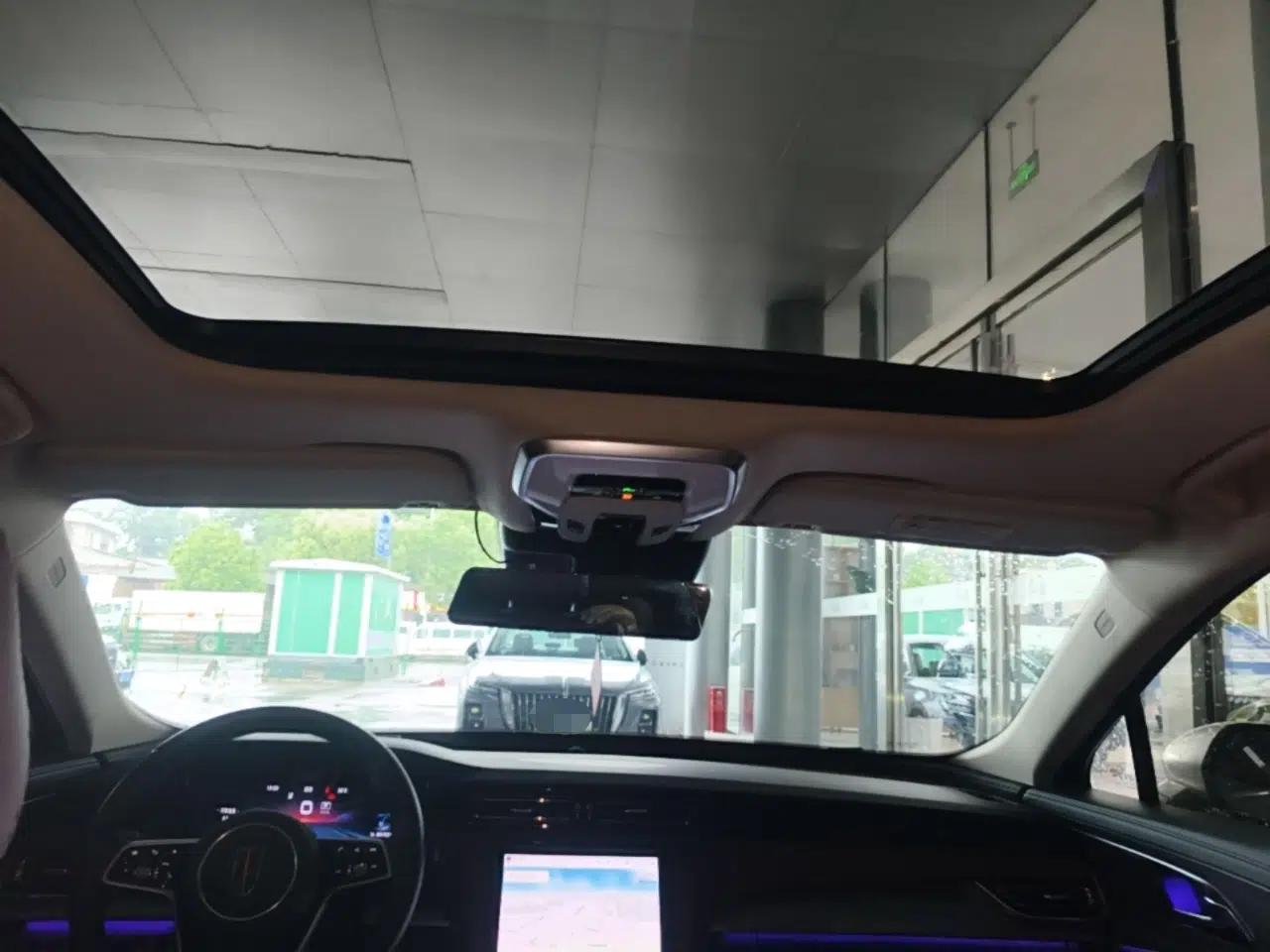Hongqi H5 2023 2.0T Automatic Smart Connect Flagship Edition — миниатюра 21