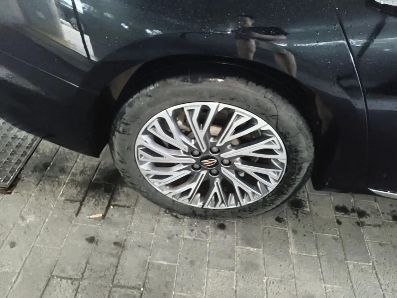 Hongqi H5 2023 2.0T Automatic Smart Connect Flagship Edition — миниатюра 10