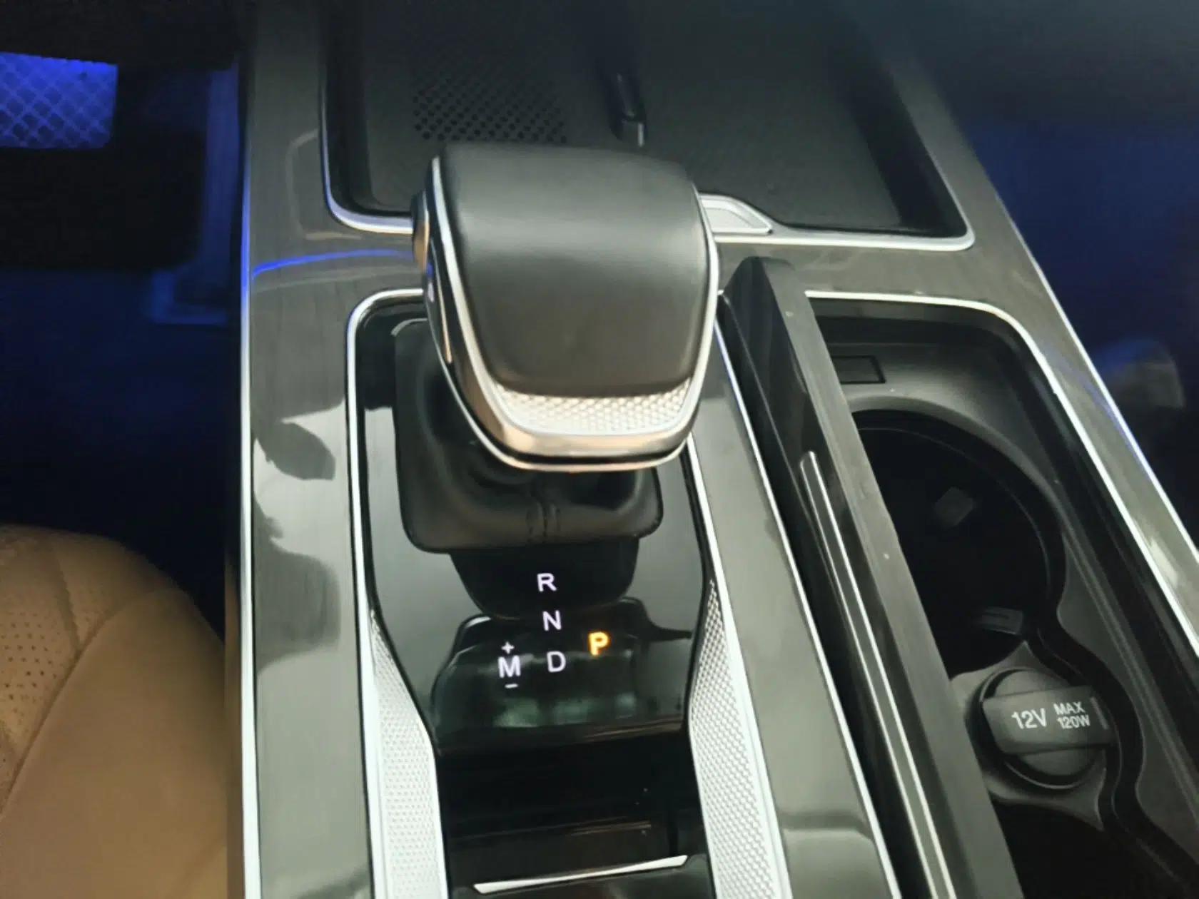 Hongqi HS5 2023 2.0T Four-Wheel Drive Flagship Pro Edition — миниатюра 17