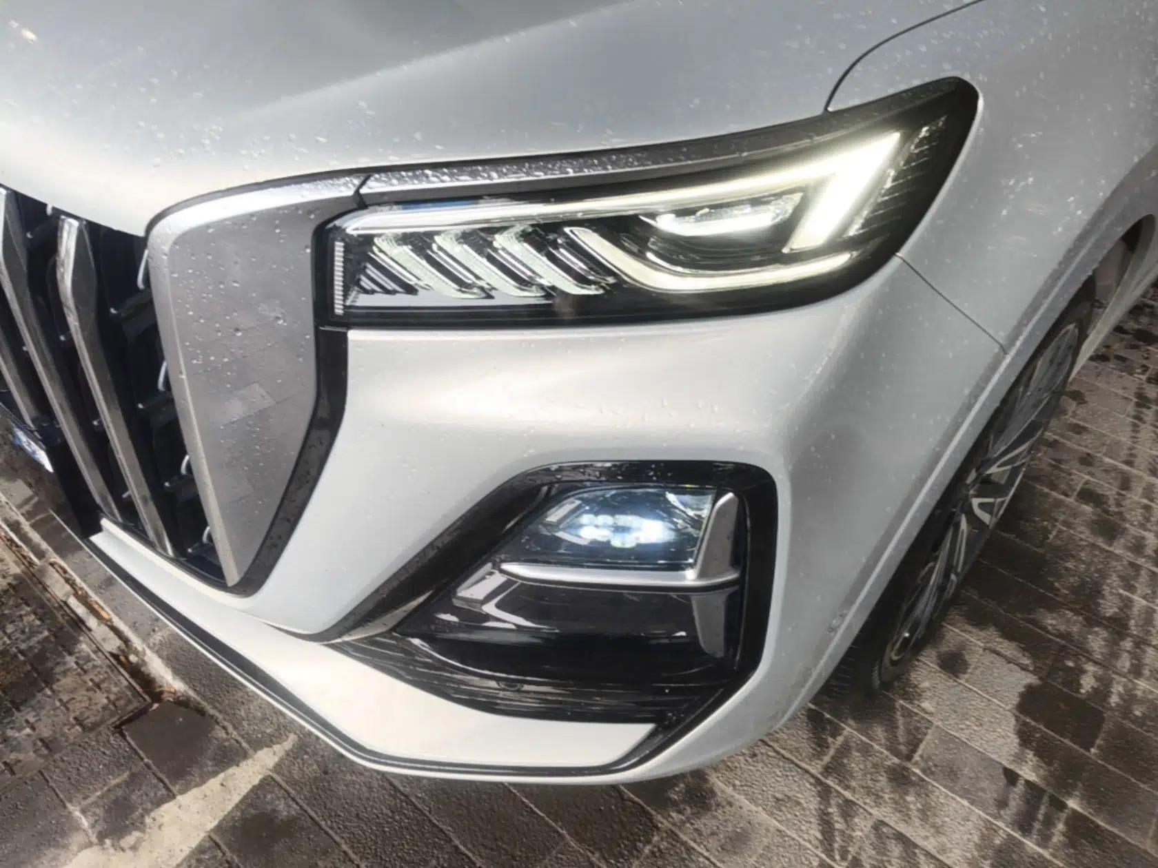 Hongqi HS5 2023 2.0T Four-Wheel Drive Flagship Pro Edition — миниатюра 9