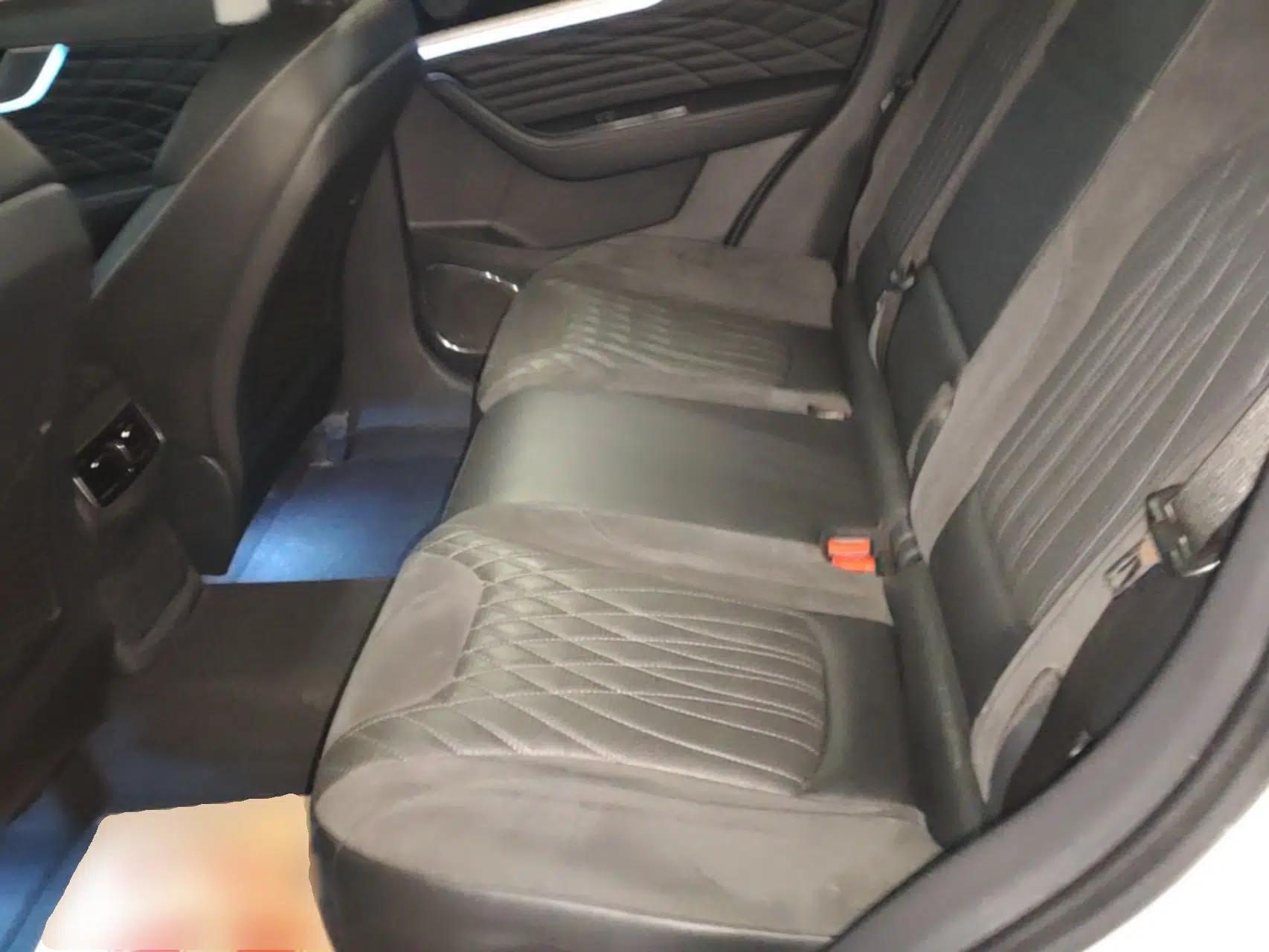 Hongqi HS5 2022 Revised Version 2.0T Smart Connect Flagship Edition — миниатюра 19