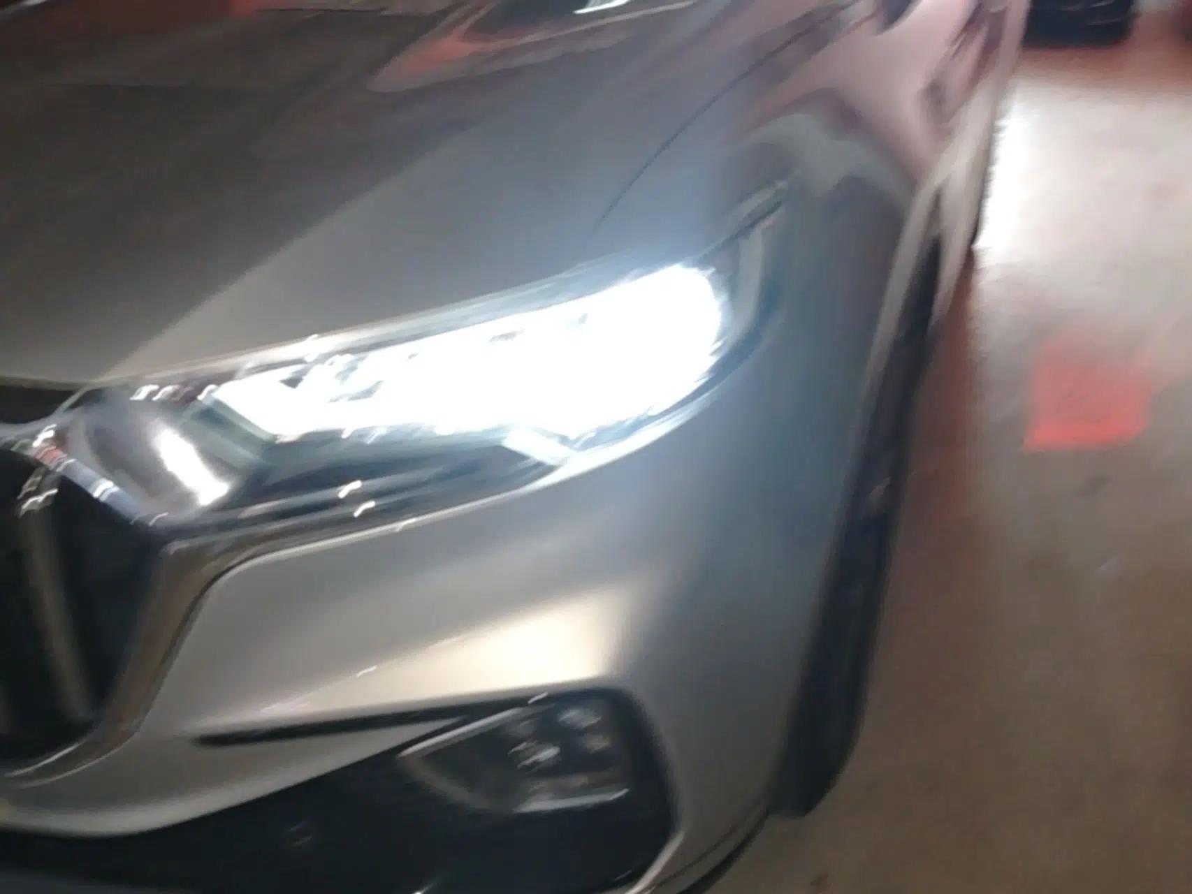 Hongqi HS5 2022 Revised Version 2.0T Smart Connect Flagship Edition — миниатюра 5