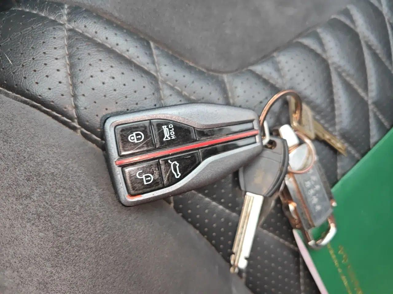 Hongqi HS5 2019 2.0T Smart Connect Flagship All-Wheel-Drive Version — миниатюра 9