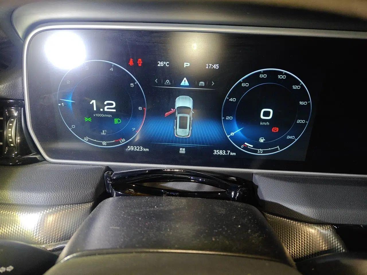 Hongqi HS5 2022 Revised Version 2.0T Smart Connect Flagship Edition — миниатюра 12
