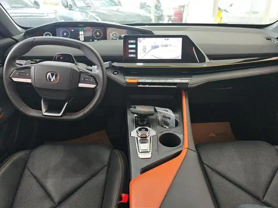 Changan UNI-V 2022 1.5T Premium Edition — миниатюра 12