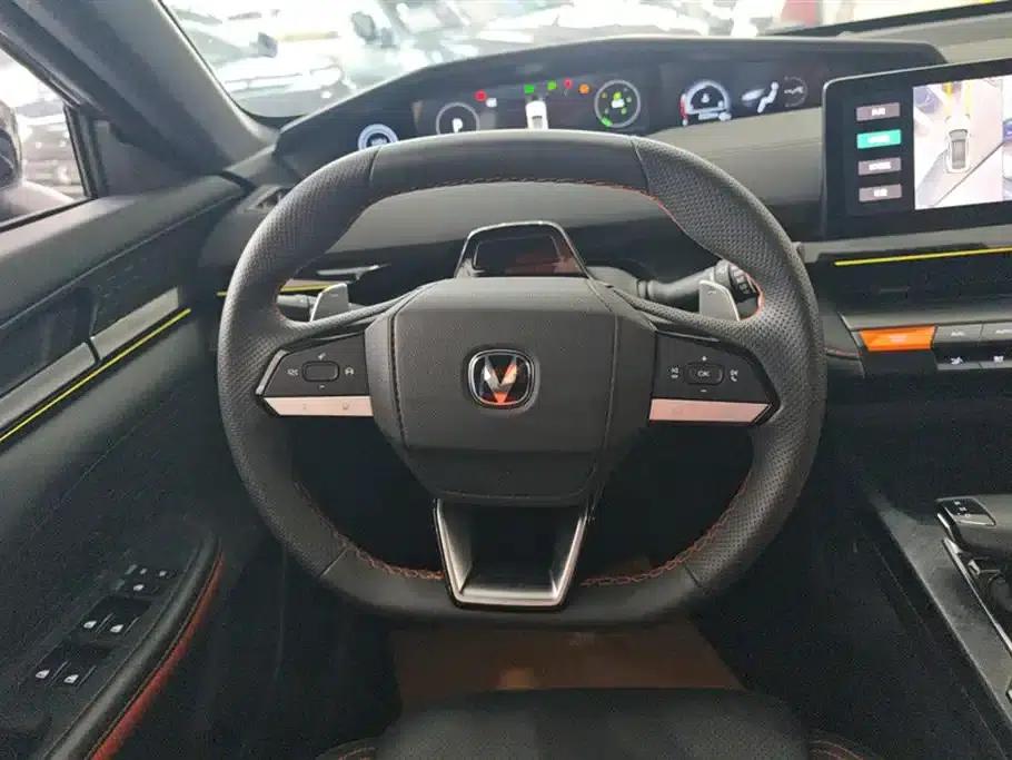 Changan UNI-V 2022 1.5T Premium Edition — миниатюра 15