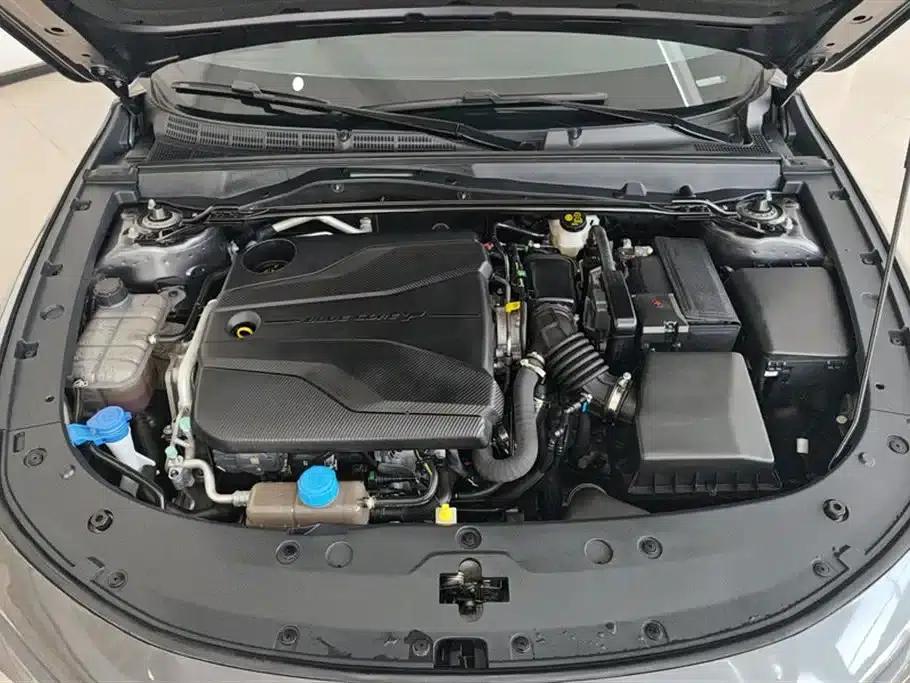Changan UNI-V 2022 1.5T Premium Edition — миниатюра 10