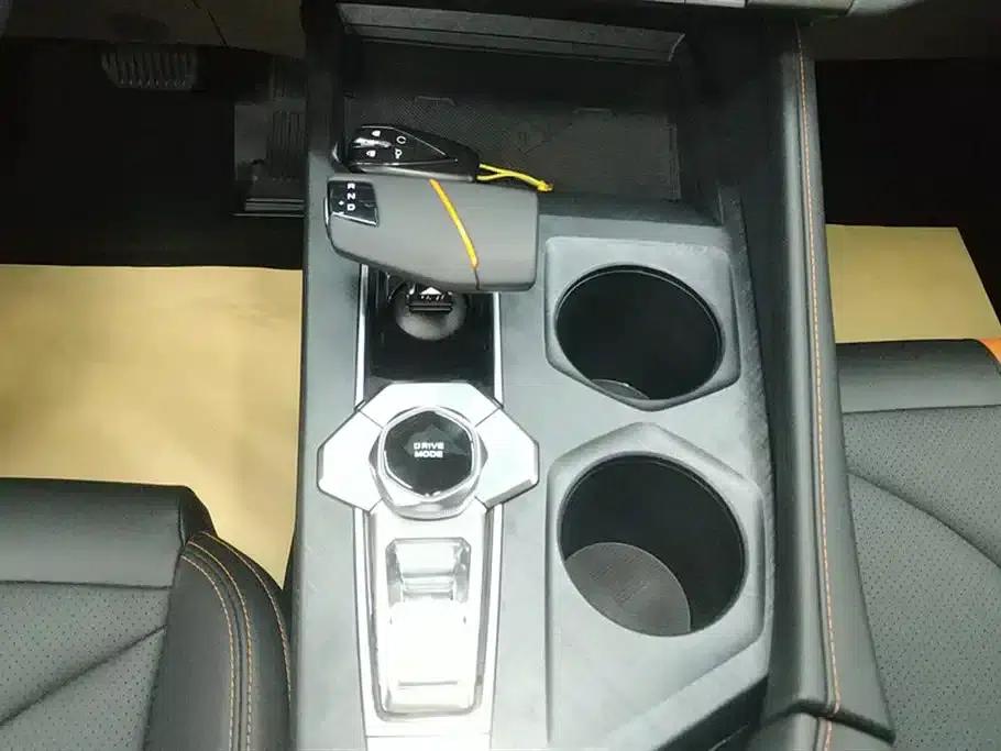 Changan UNI-V 2024 1.5T Premium Edition — миниатюра 16