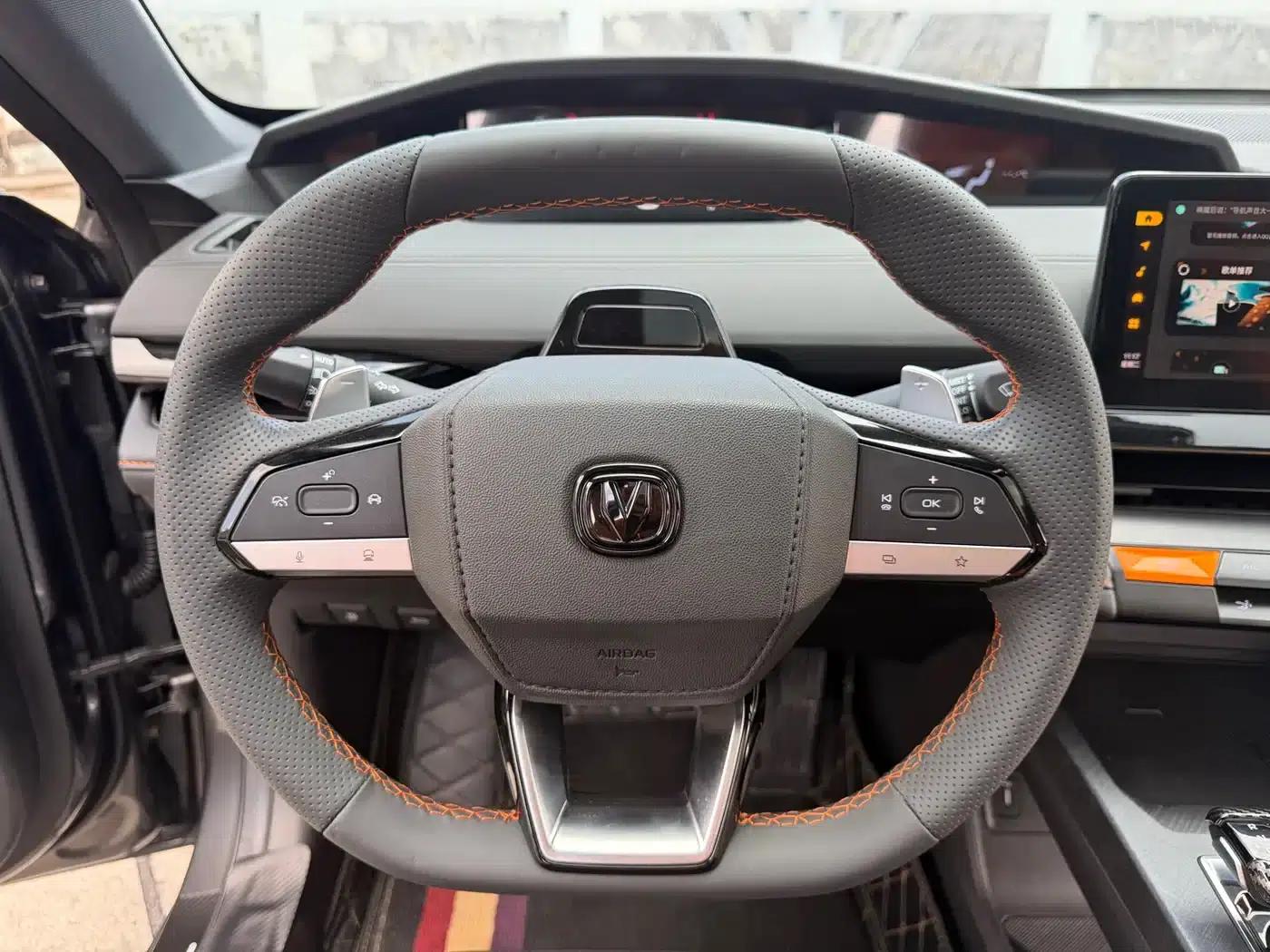 Changan UNI-V 2022 1.5T Premium Edition — миниатюра 11