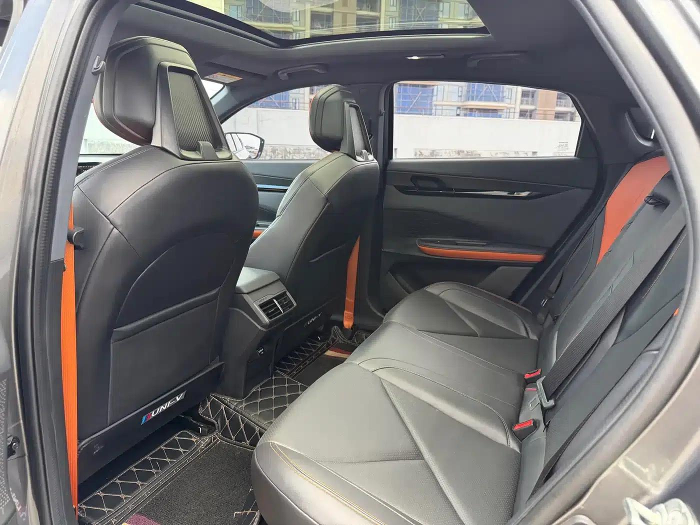 Changan UNI-V 2022 1.5T Premium Edition — миниатюра 7