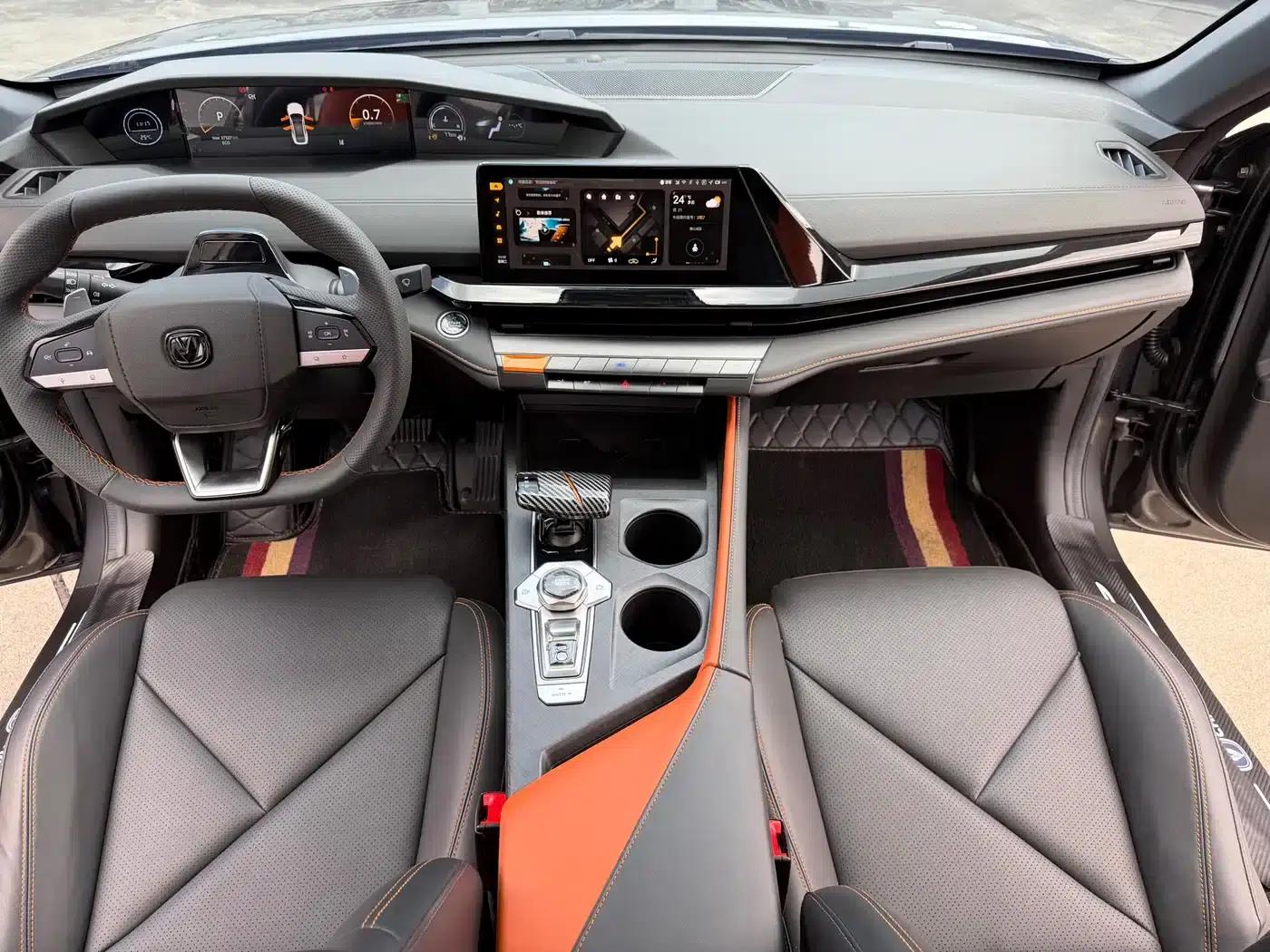 Changan UNI-V 2022 1.5T Premium Edition — миниатюра 10
