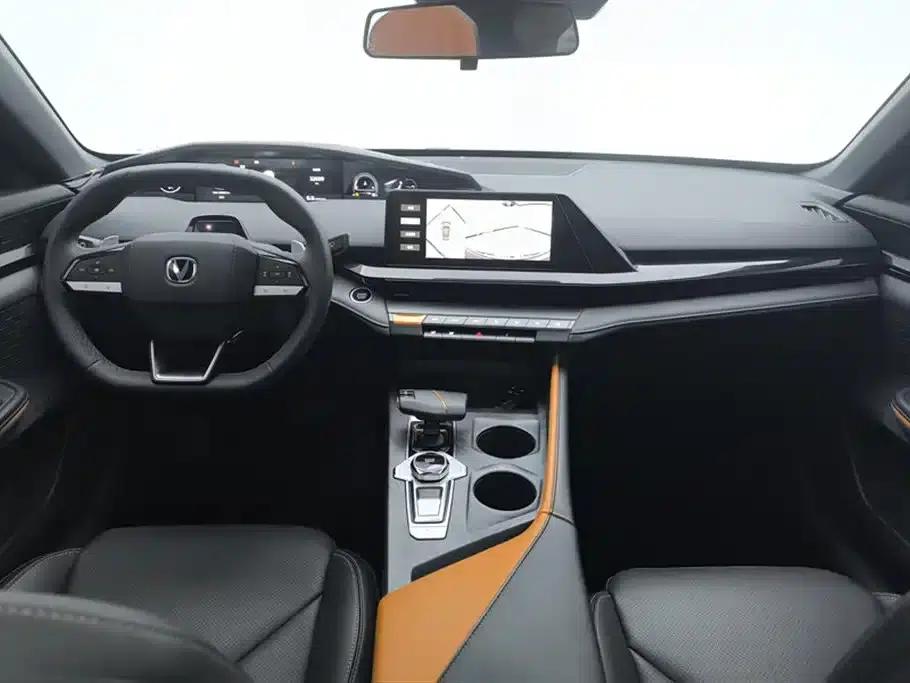 Changan UNI-V 2022 1.5T Premium Edition — миниатюра 12