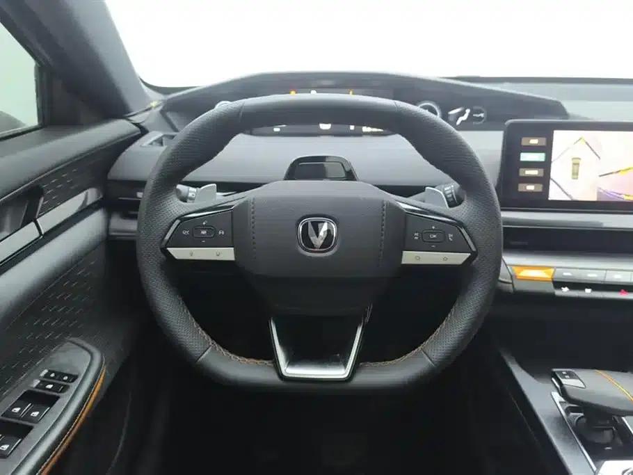 Changan UNI-V 2022 1.5T Premium Edition — миниатюра 15
