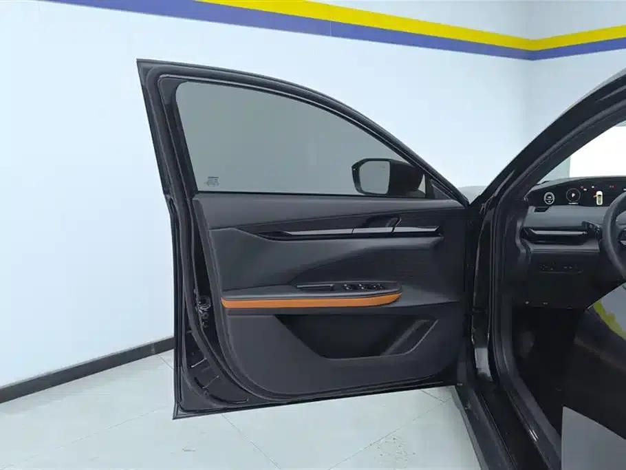 Changan UNI-V 2022 1.5T Premium Edition — миниатюра 7
