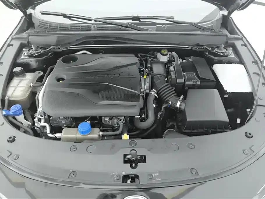 Changan UNI-V 2022 1.5T Premium Edition — миниатюра 10